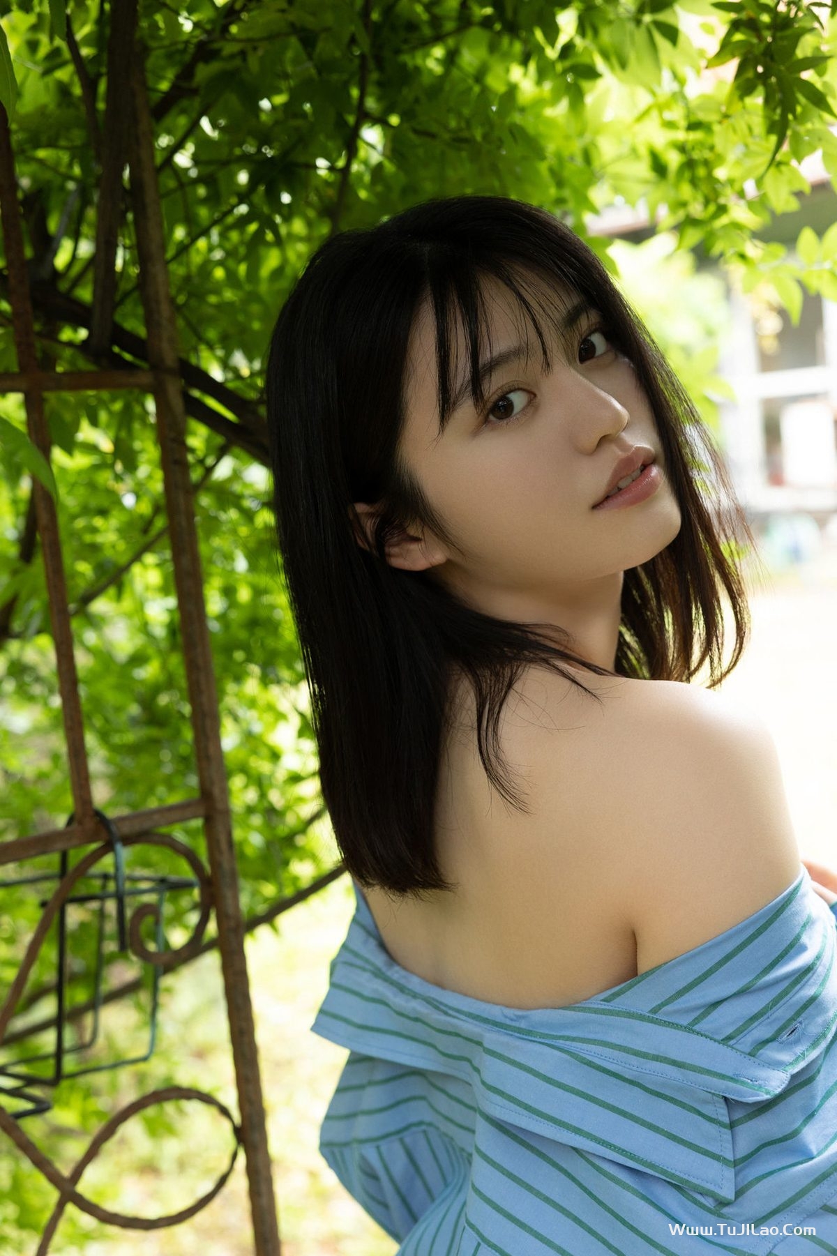 FRIDAY Ishihama Mei 石浜芽衣 – Today Is Just The Two Of Us Vol.1