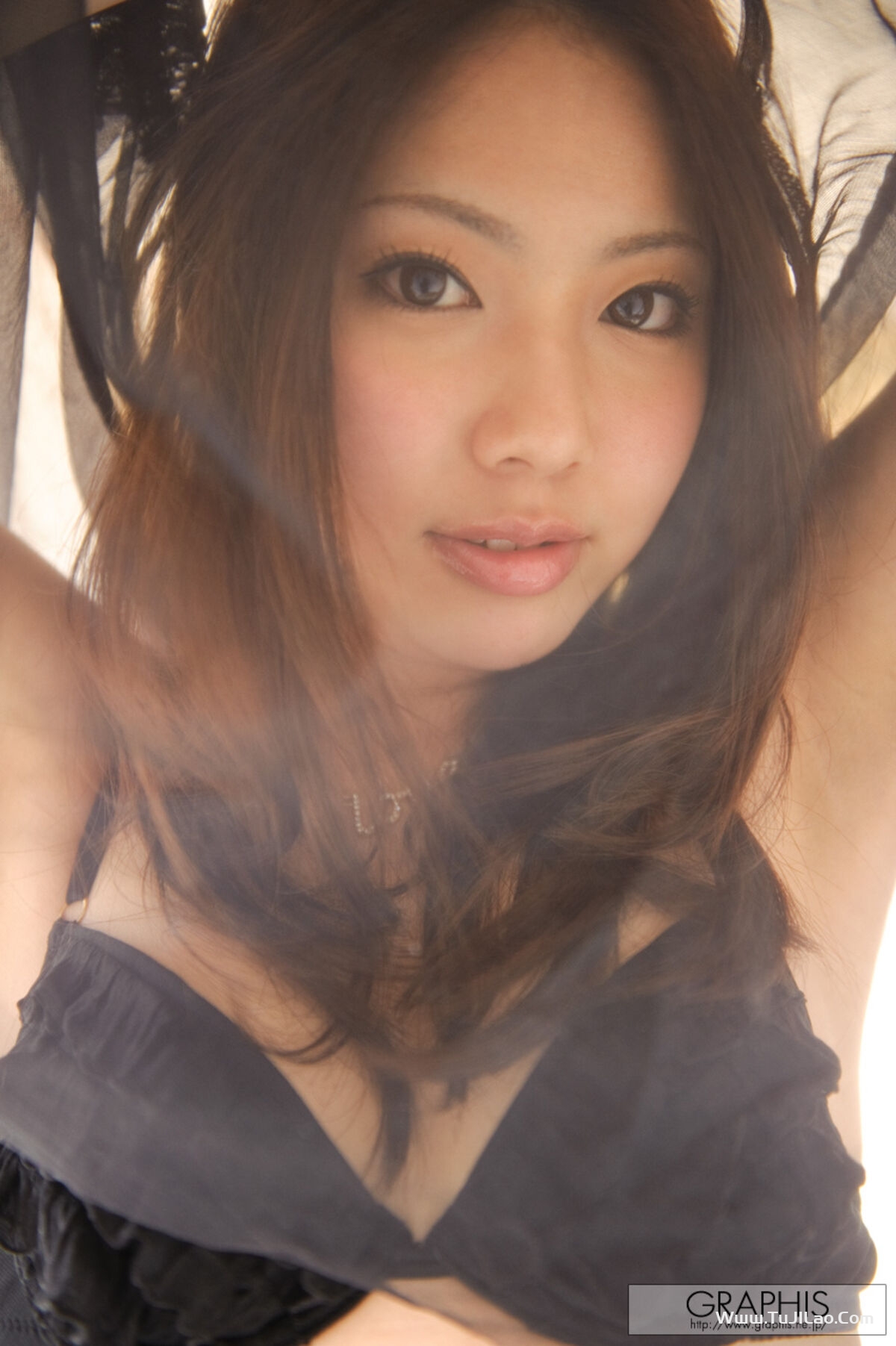 Graphis First Gravure – Maho Ichikawa 市川まほ