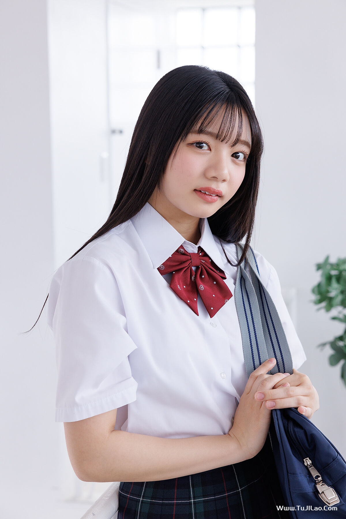 Minisuka.tv 2024-06-13 Hinano Yuki 優木ひなの – Regular Gallery Set 4.01