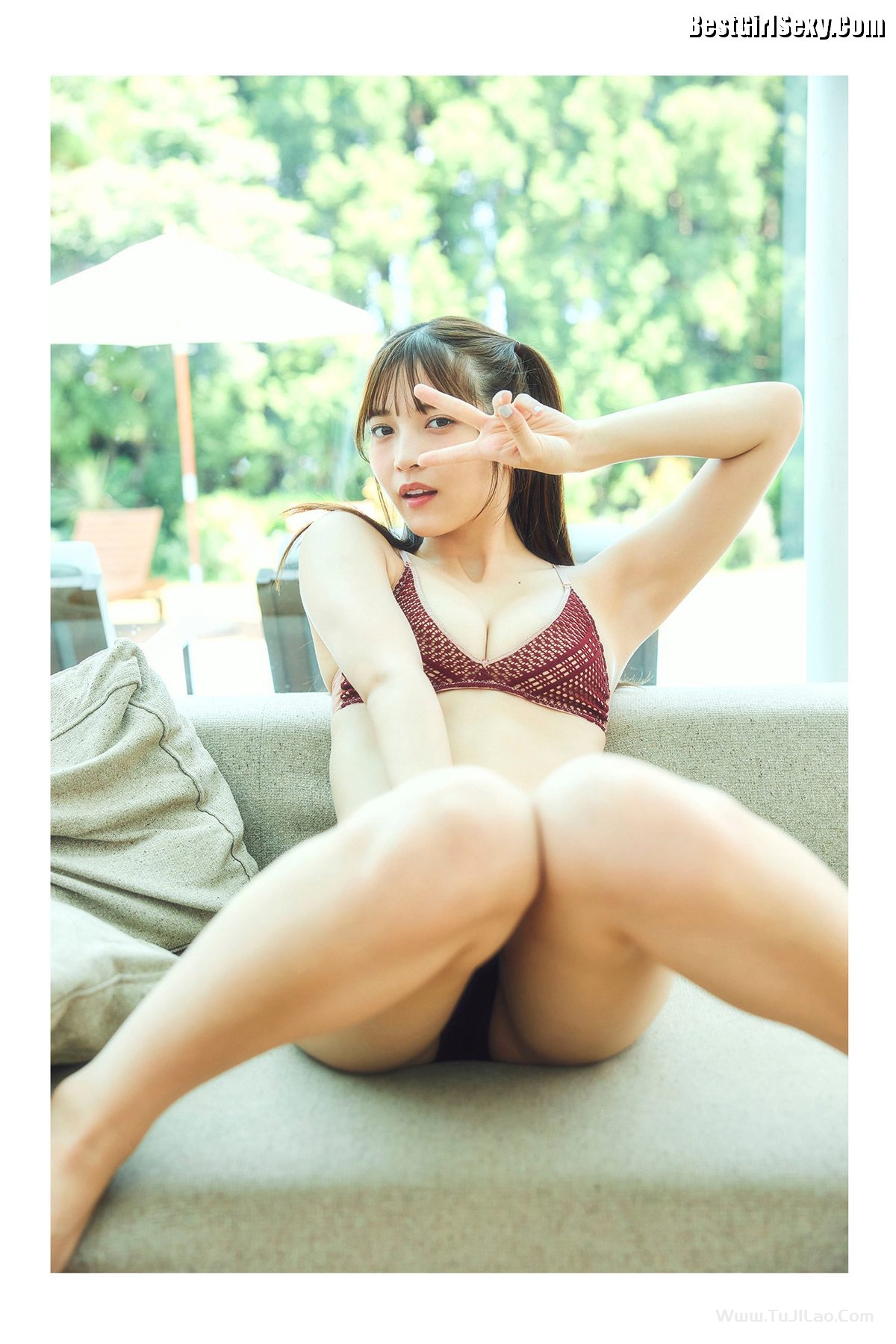 Nanako Kurosaki 黒嵜菜々子 – Vacation With You A