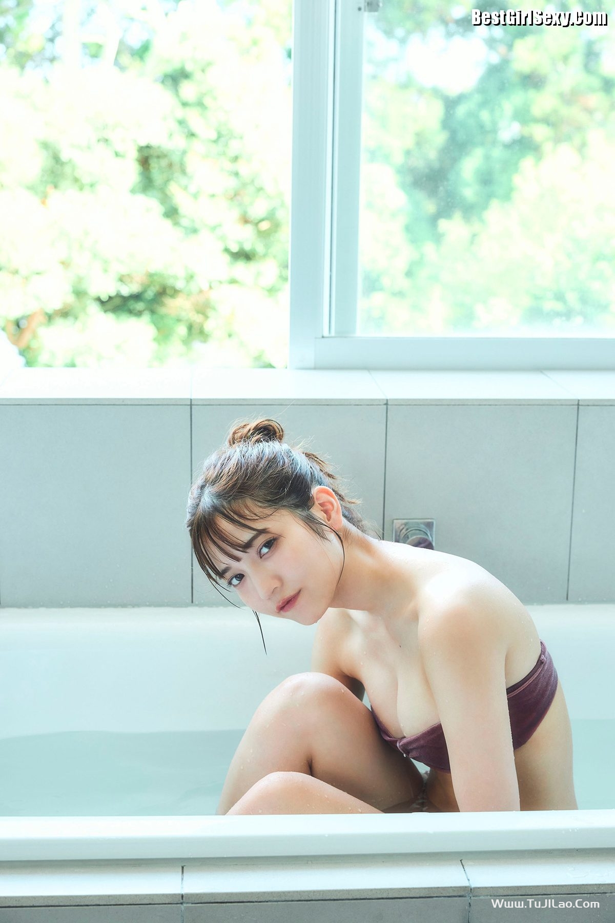 Nanako Kurosaki 黒嵜菜々子 – Vacation With You B