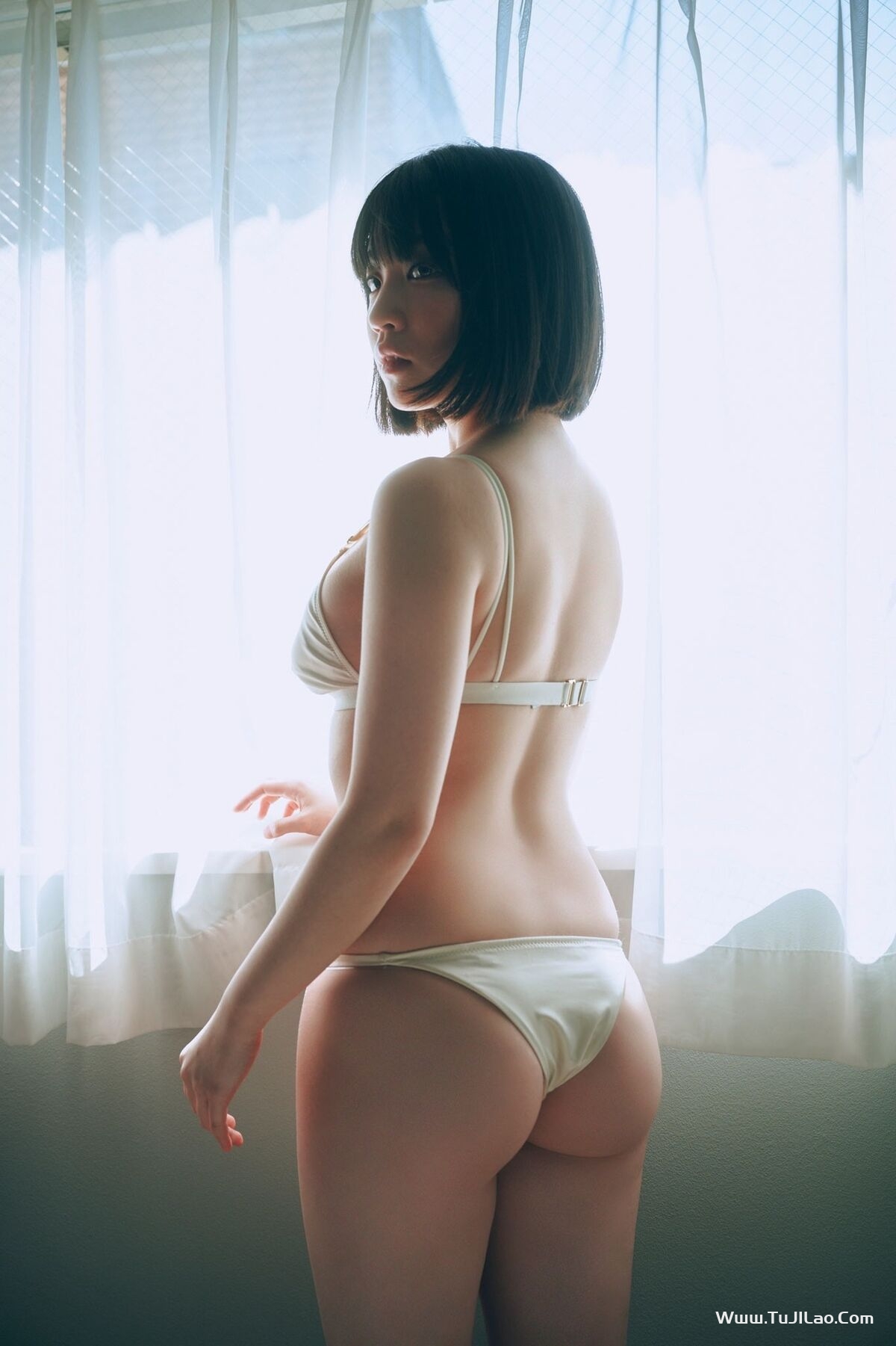 Nemoto Nagi 根本凪 – 熱い一戦 SPA デジタル写真集