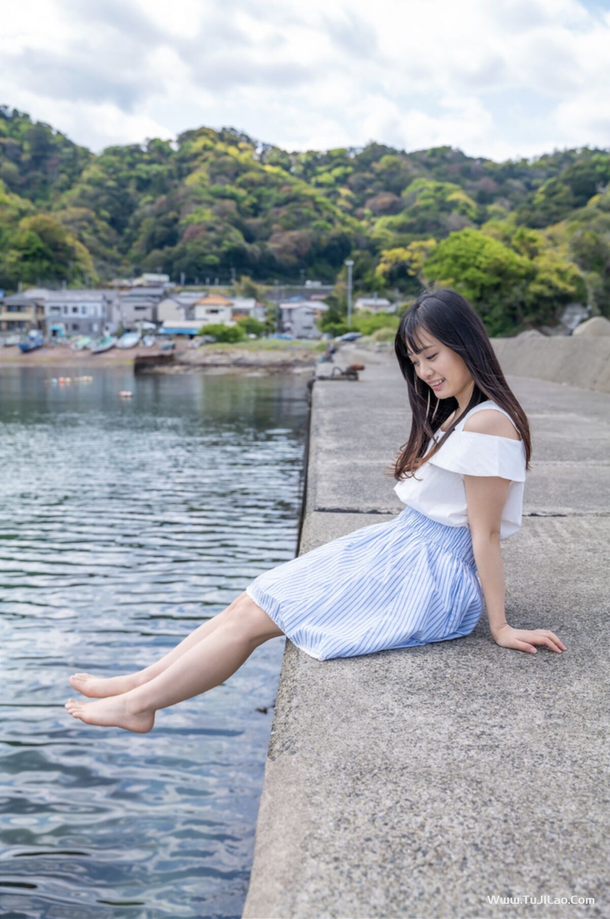 Official Gravure Photobook Kanon Urara 花音うらら – Summer Rei