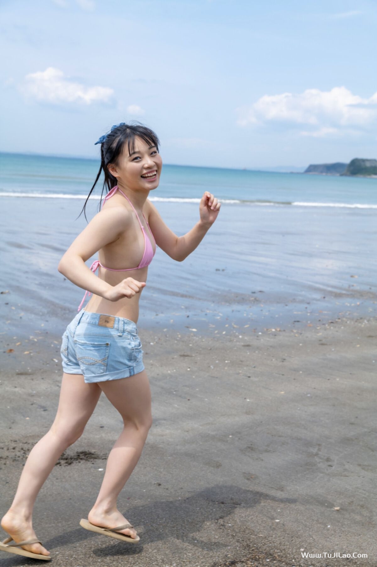 Official Gravure Photobook Kanon Urara 花音うらら – Summer Rei