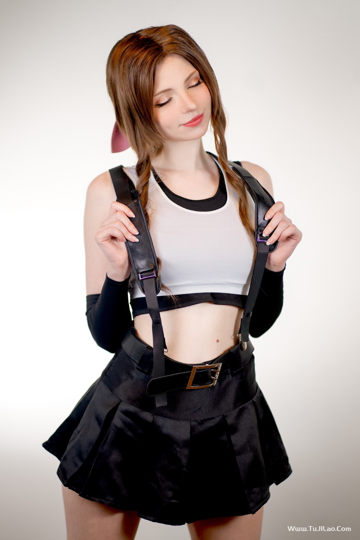 PeachMilky Aerith Tifa Outfit 0003 1113696368.jpg