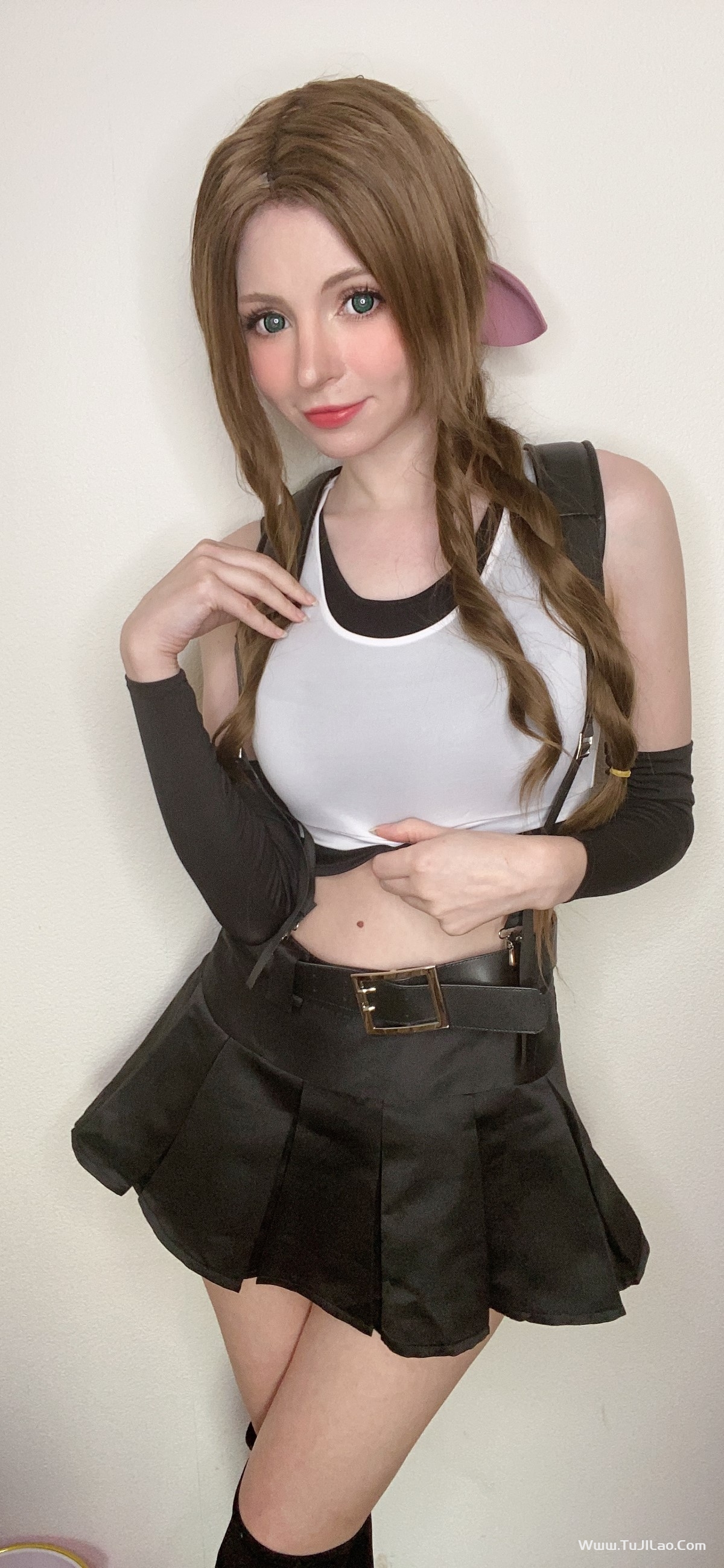 PeachMilky Aerith Tifa Outfit 0017 0530131583.jpg