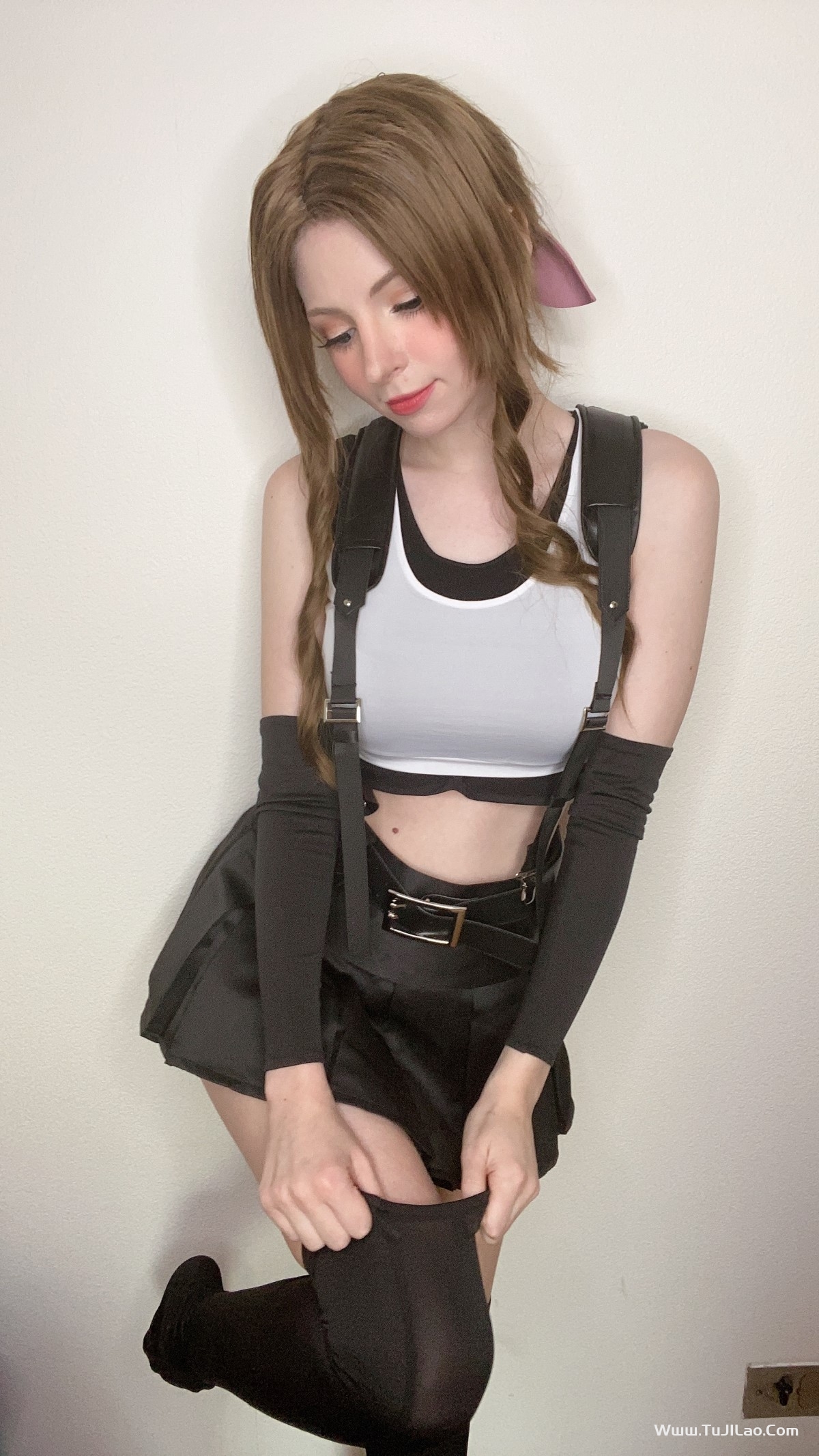 PeachMilky Aerith Tifa Outfit 0032 2590356941.jpg