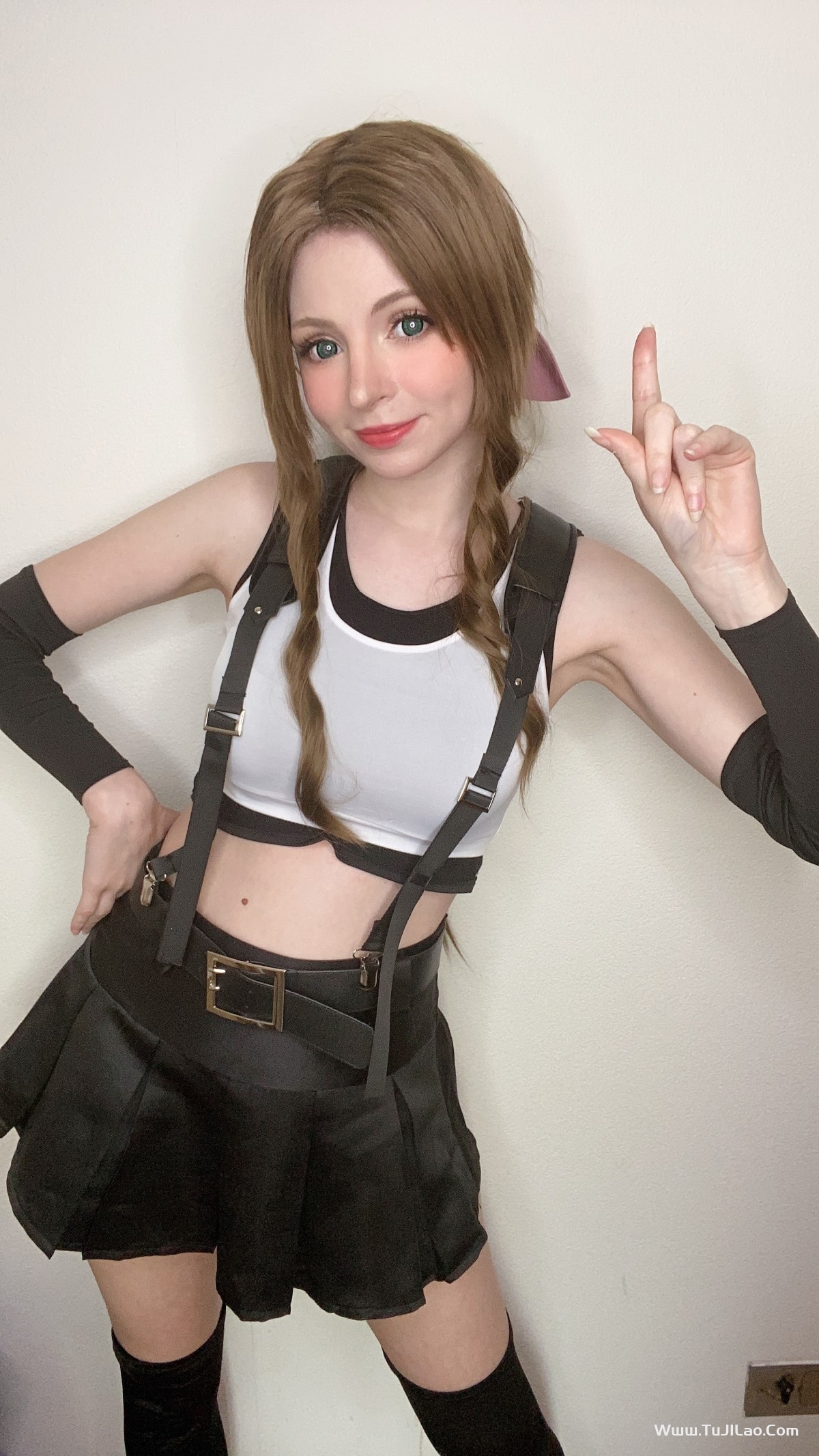 PeachMilky Aerith Tifa Outfit 0036 3725565067.jpg