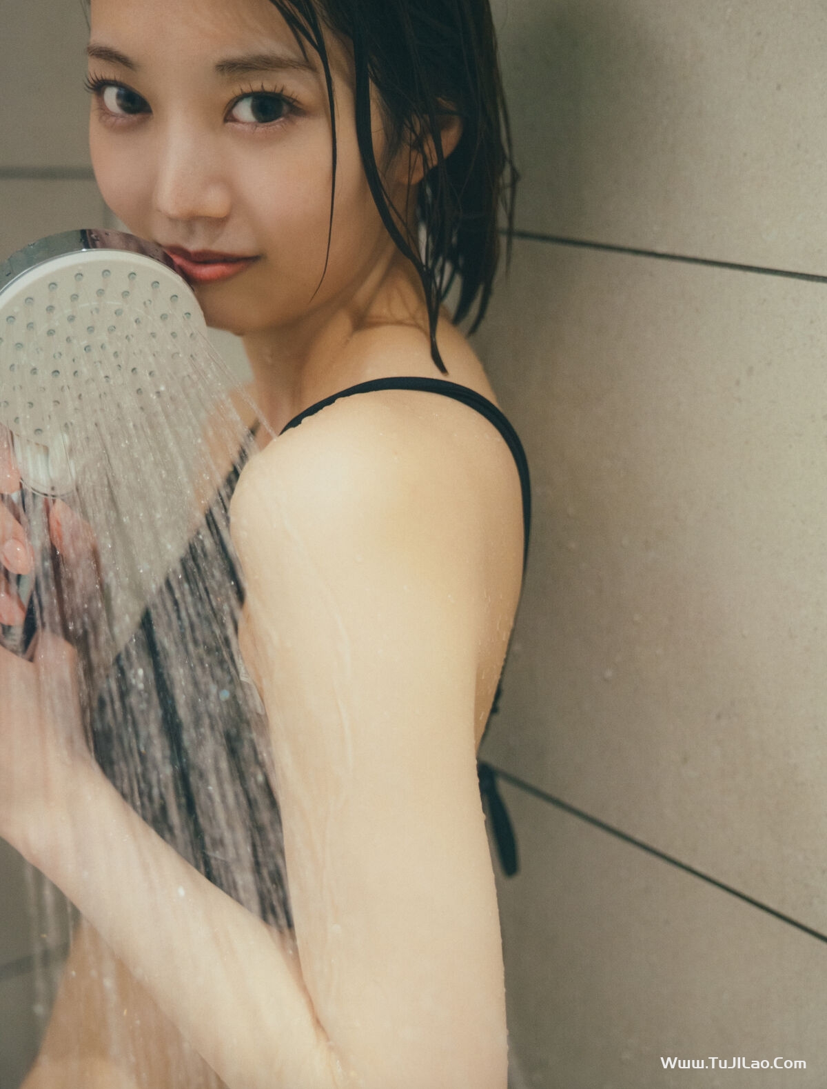 Photobook 2024.06.18 日向坂46 Ayaka Takamoto 高本彩花 – 1st写真集 僕の記憶の中で Part2