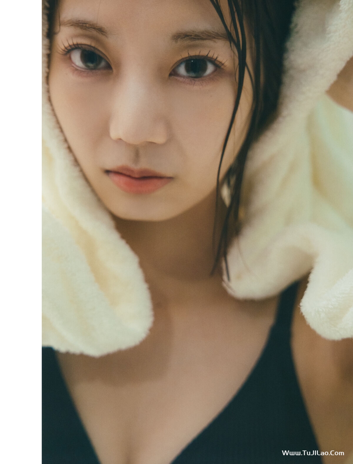 Photobook 2024.06.18 日向坂46 Ayaka Takamoto 高本彩花 – 1st写真集 僕の記憶の中で Part2