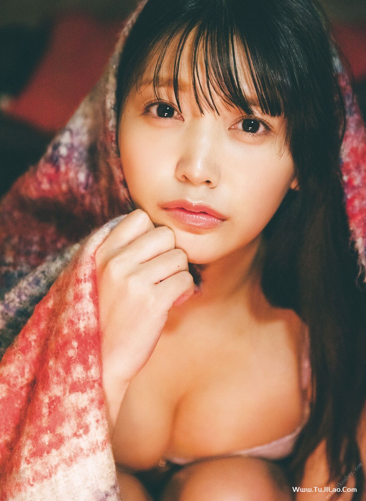 Photobook Reona Matsushita 松下玲緒菜 – 2nd 写真集 in the seasons Part1