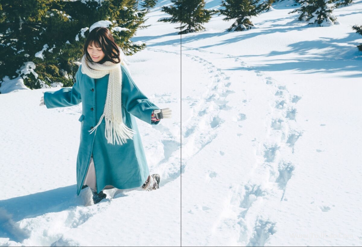 Photobook Reona Matsushita 松下玲緒菜 – 2nd 写真集 in the seasons Part1