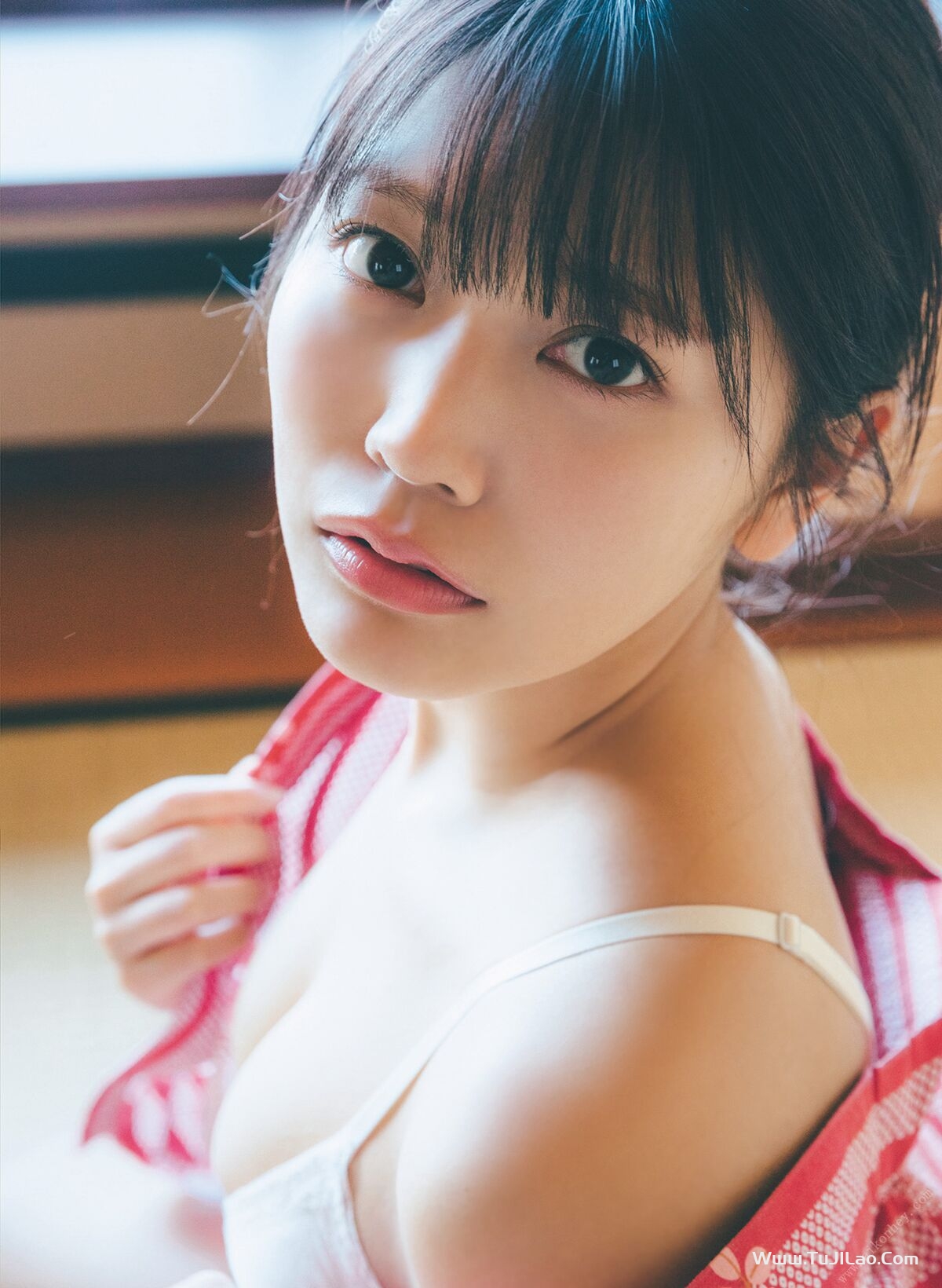 Photobook Reona Matsushita 松下玲緒菜 – 2nd 写真集 in the seasons Part1