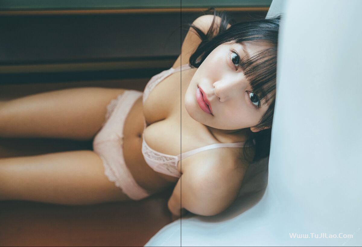 Photobook Reona Matsushita 松下玲緒菜 – 2nd 写真集 in the seasons Part1