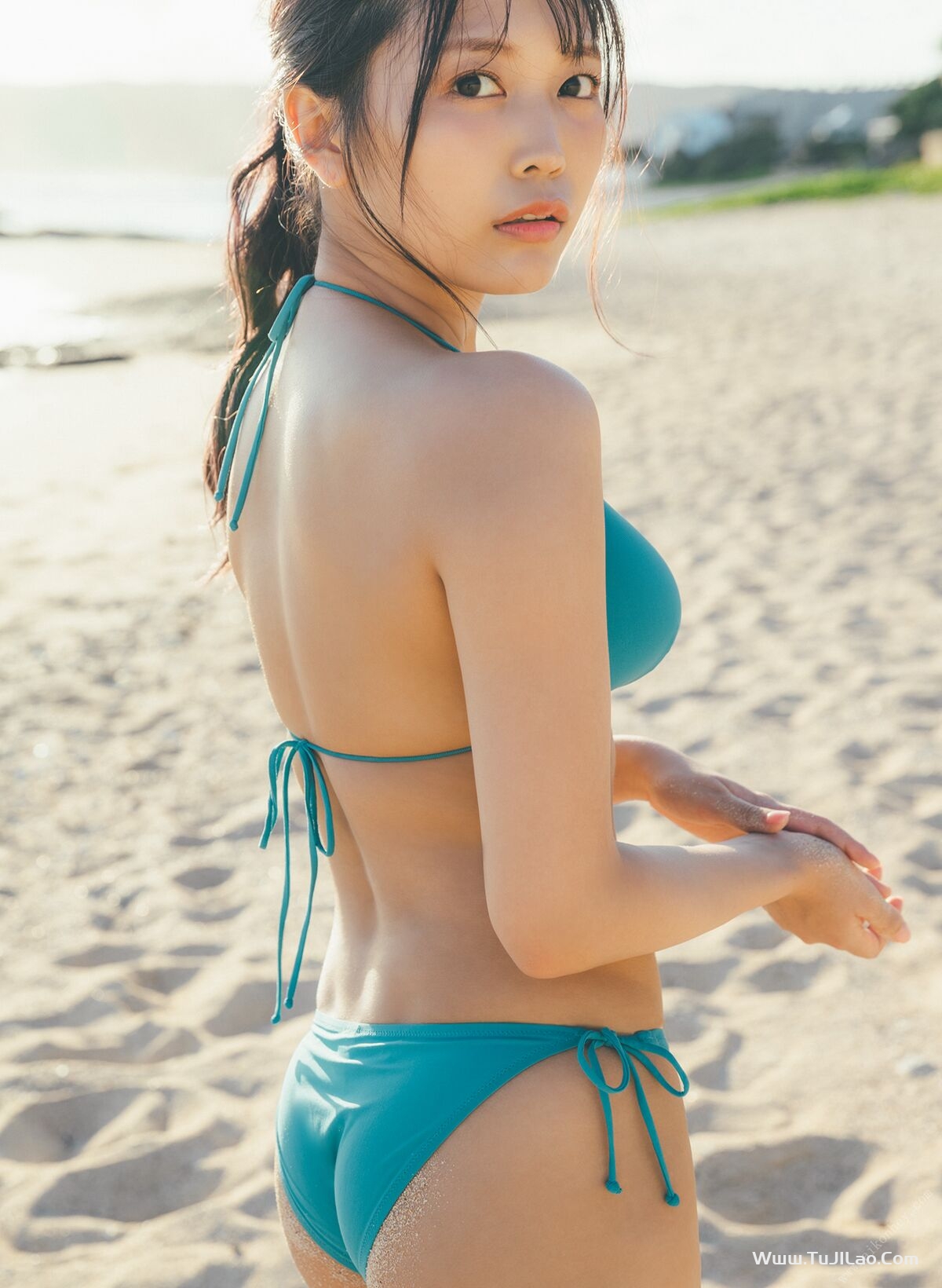 Photobook Reona Matsushita 松下玲緒菜 – 2nd 写真集 in the seasons Part2