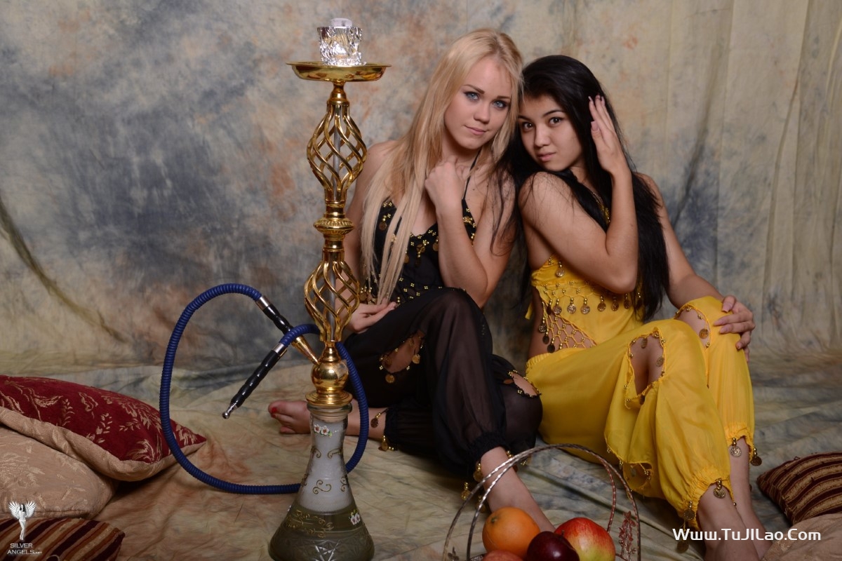 SilverAngels Irena And Karina Smoke 1 0099 5889478141.jpg