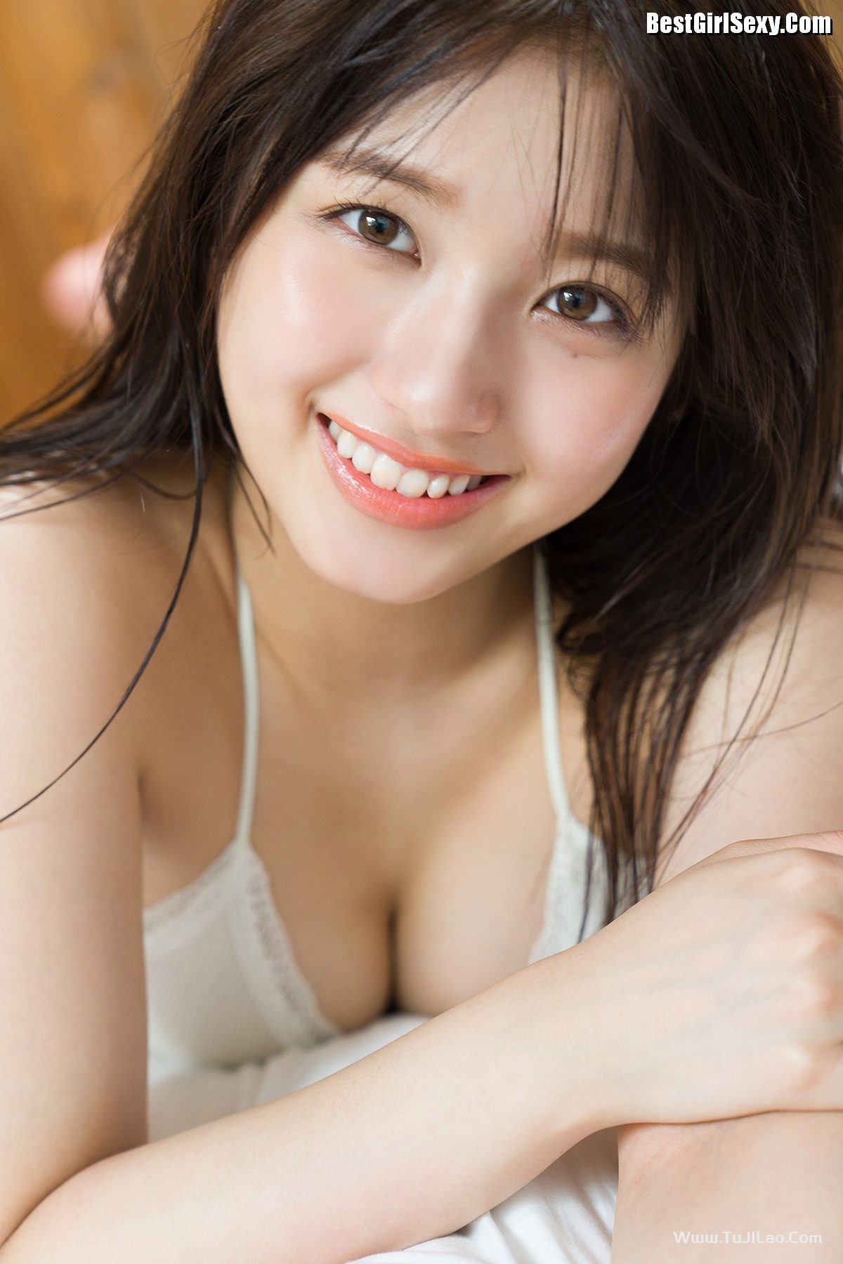 Spisan Gravure Photo Book Owada Nana 大和田南那