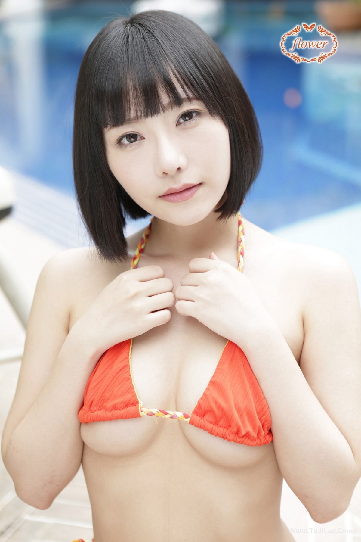 Photobook FLOWER Yui Shirasaka 白坂有以 Vol.01