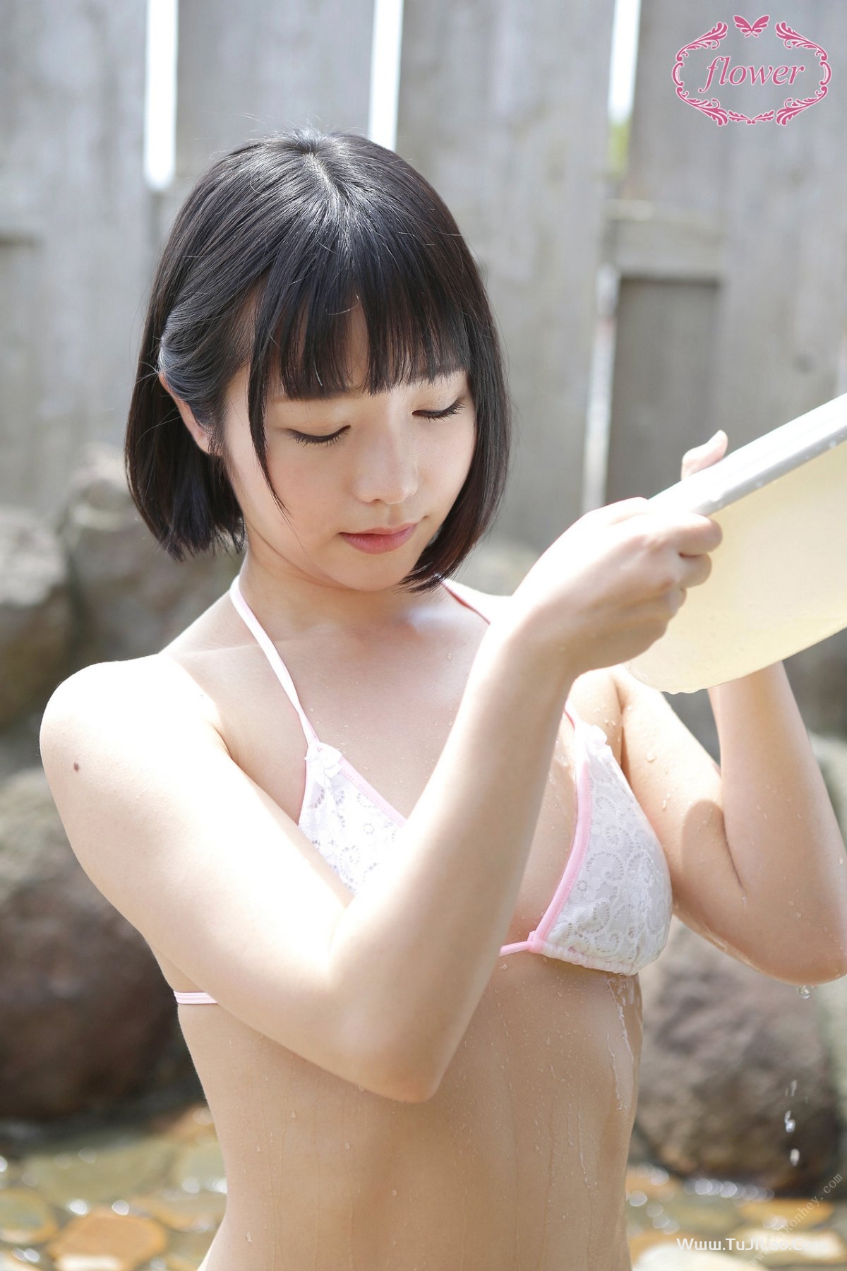 Photobook FLOWER Yui Shirasaka 白坂有以 Vol.06